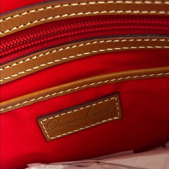 Dooney & Bourke White and Tan Shoulder Bag - Picture 6 of 8